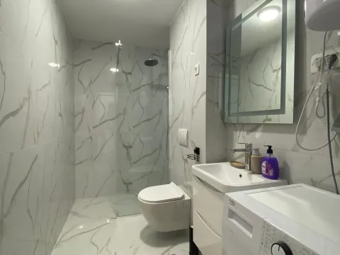 Izdavanje, stan, 29m², Radanovići, Kotor - image 8