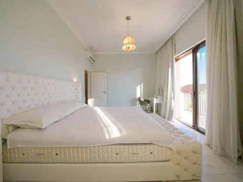 Prodaja, kuća, 285m², Tivat, Crna Gora - image 19