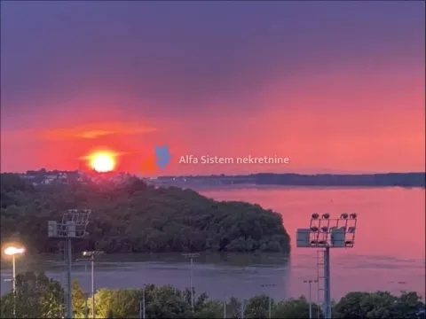 Izdavanje, trosoban stan, 193m², Stari Grad, Beograd - image 27