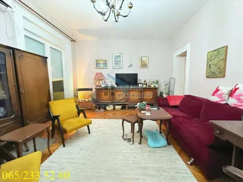 Prodaja, trosoban stan, 97m², Stari Grad, Beograd