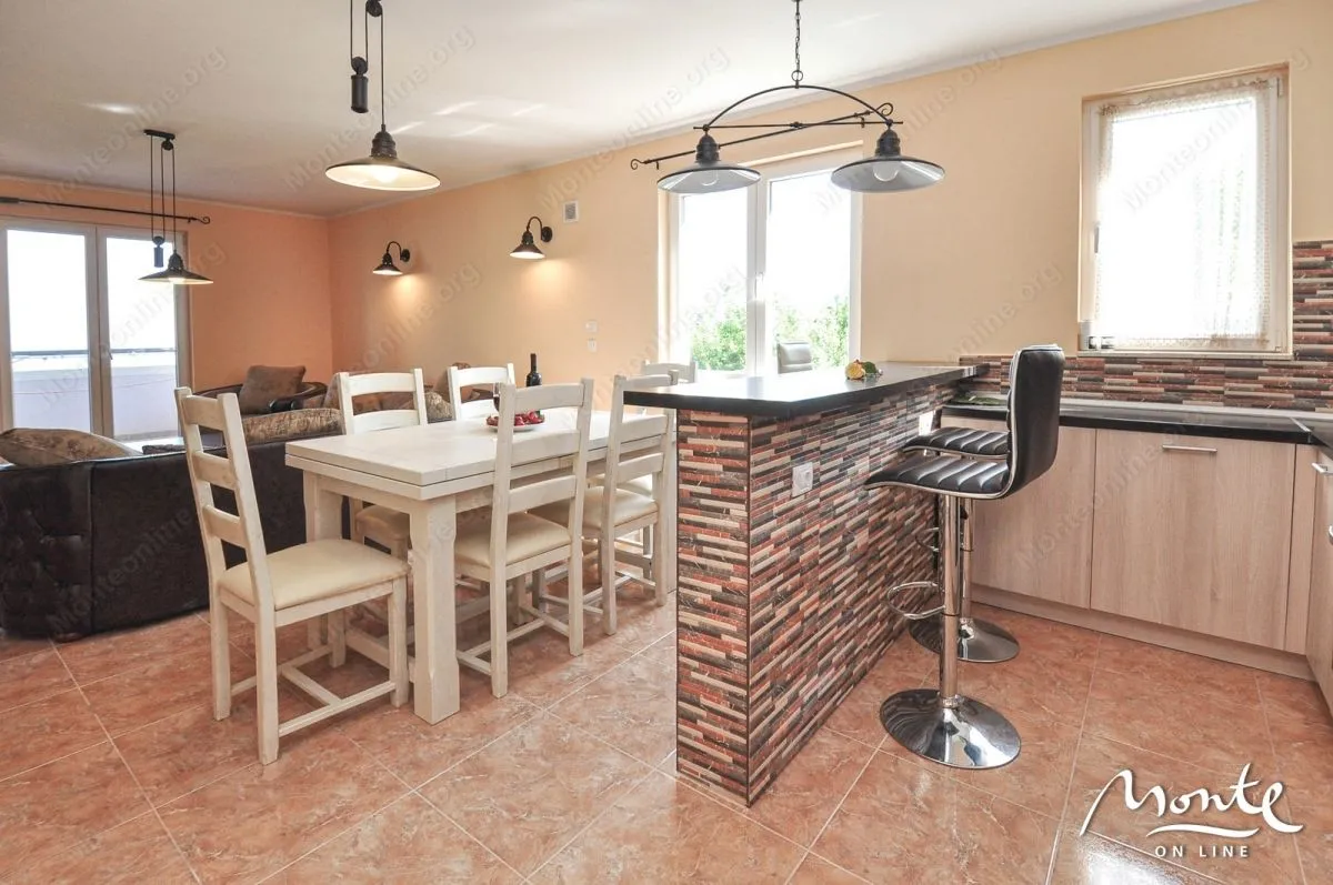 Prodaja, kuća, 260m², Bijela, Herceg Novi