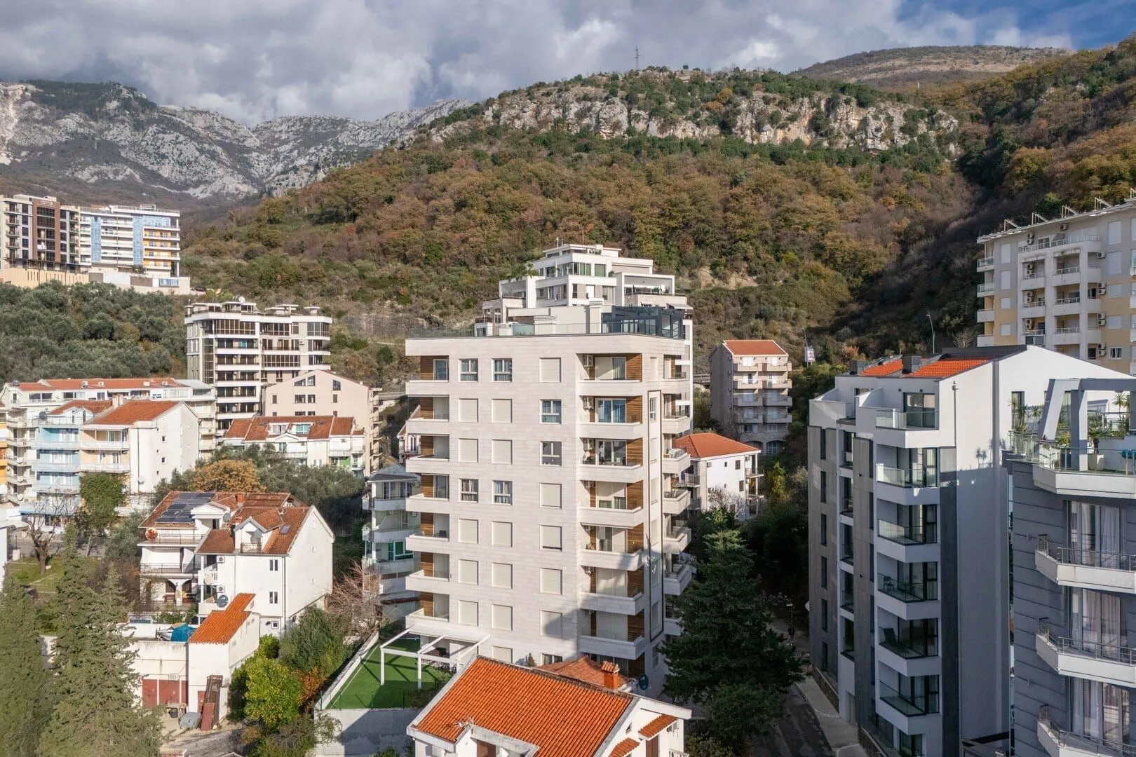Sale, three bedroom apartment, 212m², Rafailovići, Budva