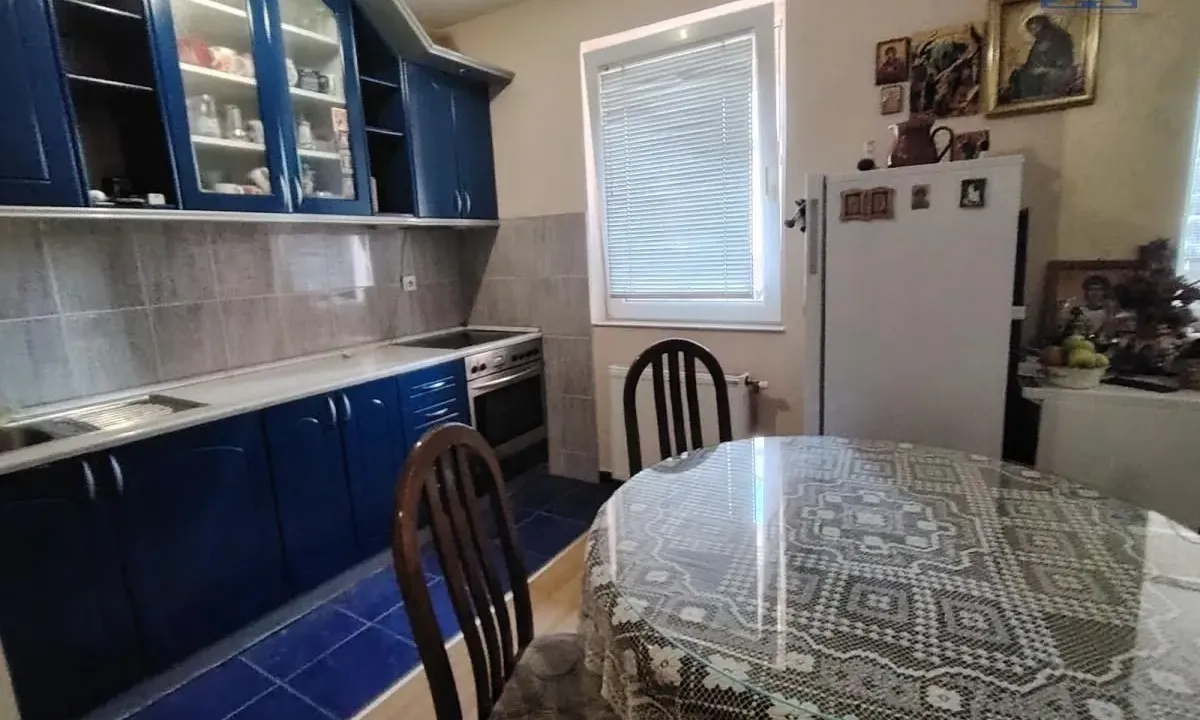 Prodaja, trosoban stan, 81m², Grbavica, Novi Sad Sve Podlokacije