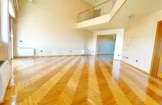 Prodaja, petosoban stan, 355m², Preko Morače, Podgorica