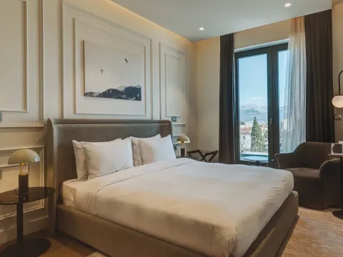 Prodaja, četvorosoban stan, 266m², Kumbor, Herceg Novi - image 11