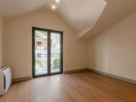 Sale, house, 204m², Podkošljun, Budva - image 11