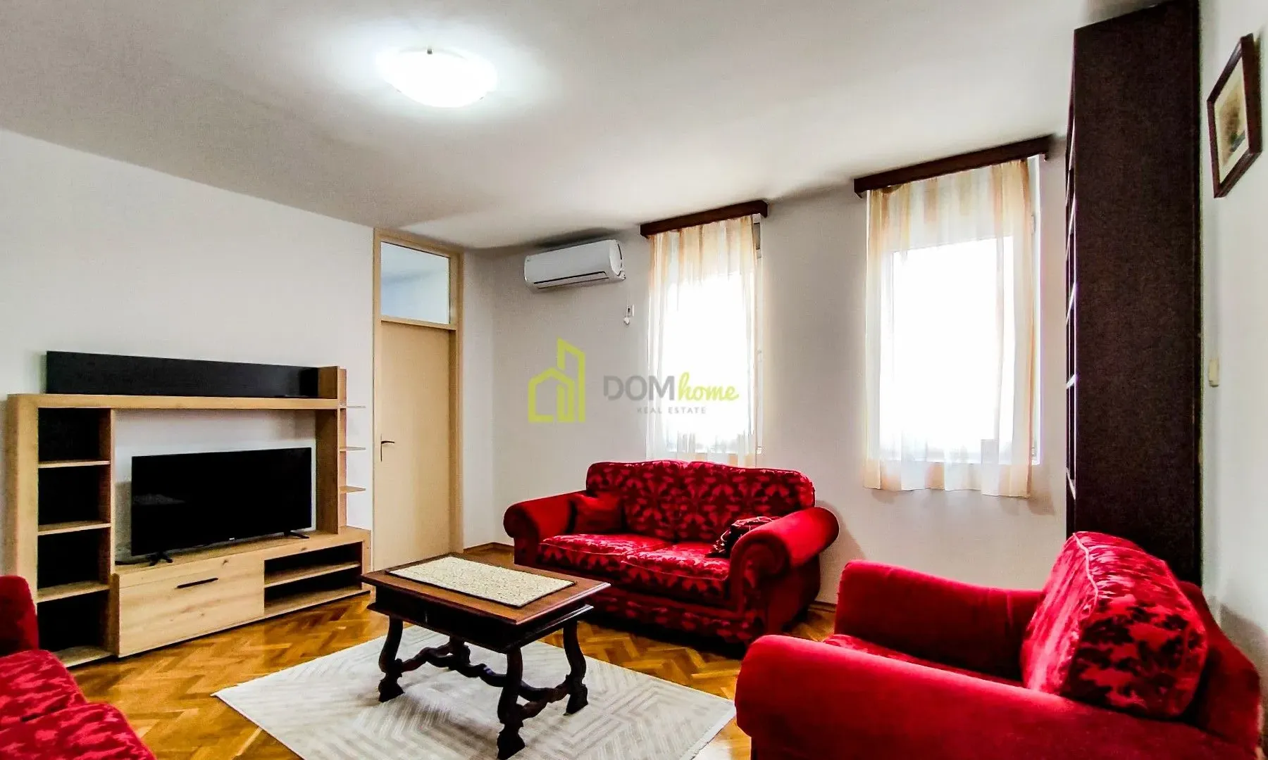 Izdavanje, četvorosoban stan, 95m², Blok 6, Podgorica