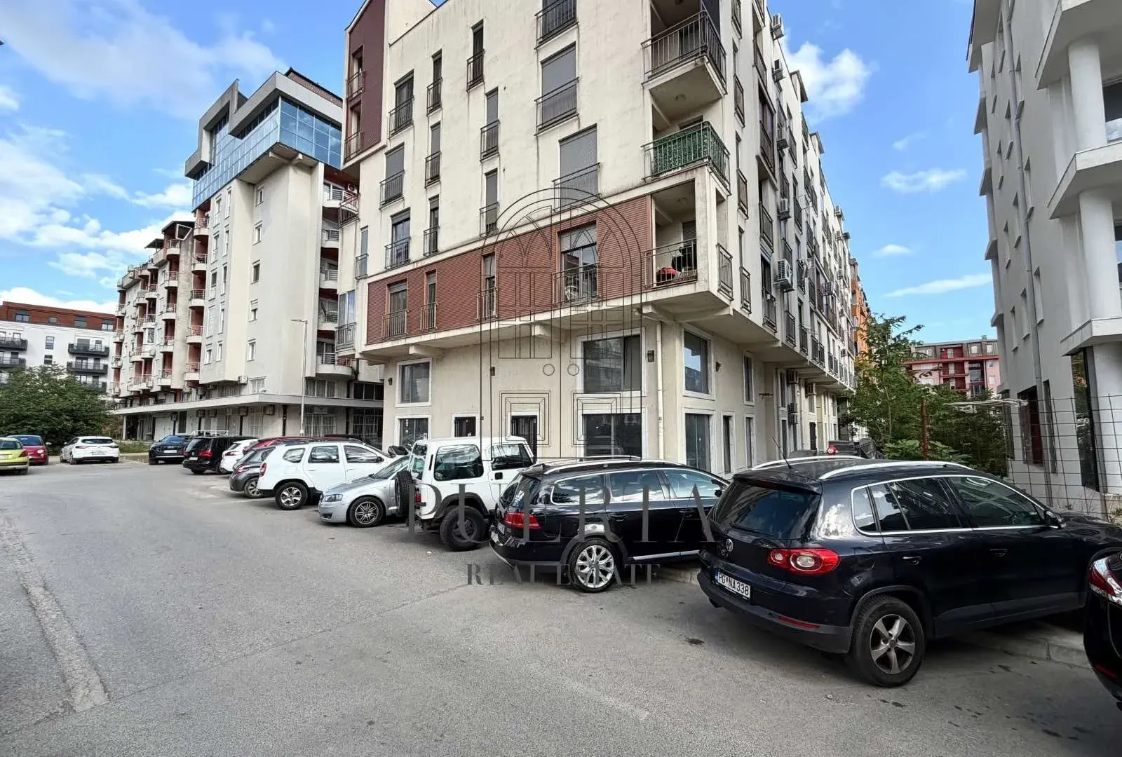 Izdavanje, jednosoban stan, 49m², Krivi Most, Podgorica