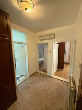 Izdavanje, četvorosoban stan, 150m², Tivat, Crna Gora - image 11