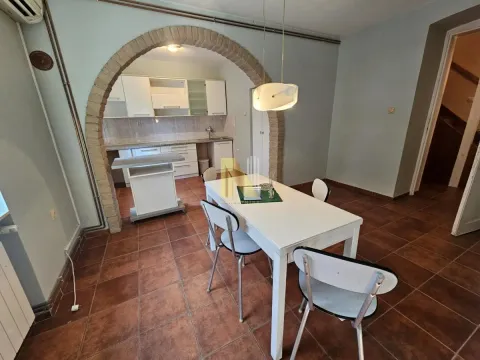 Prodaja, stan, 252m², Centar, Subotica - image 16