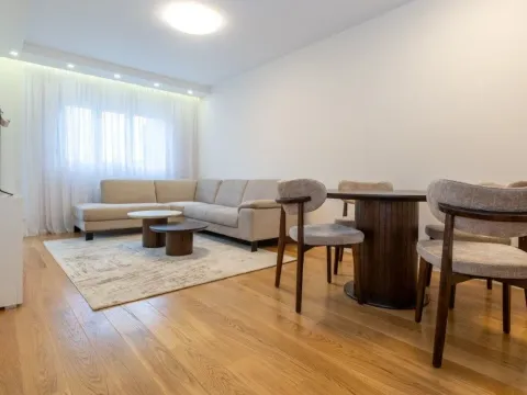 Rent, two bedroom apartment, 72m², Central Point, Podgorica - image 3