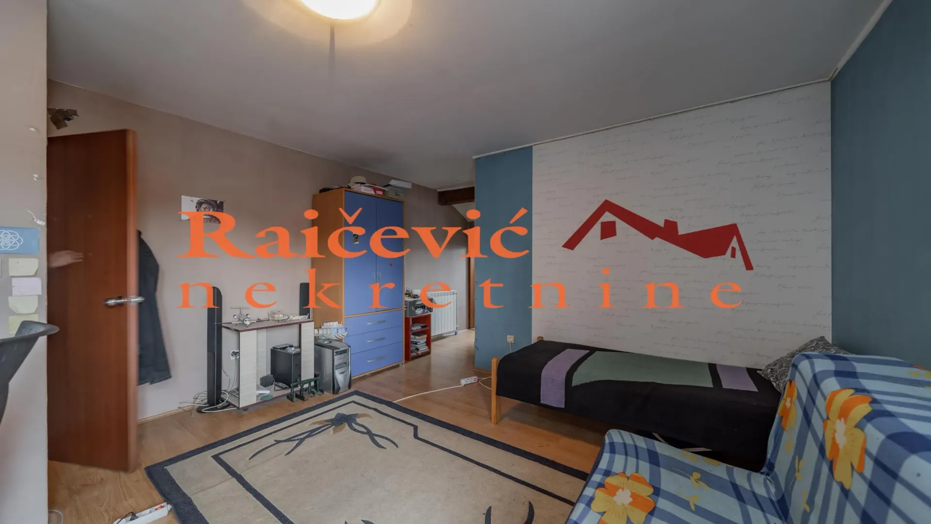 Prodaja, trosoban stan, 115m², Petlovo Brdo, Beograd
