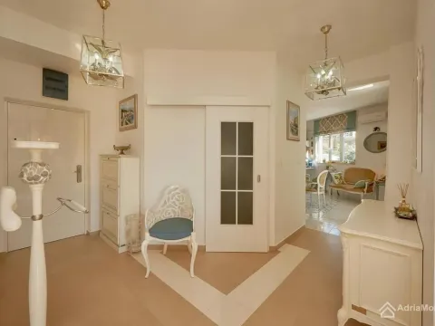 Prodaja, trosoban stan, 150m², Bečići, Budva - image 4