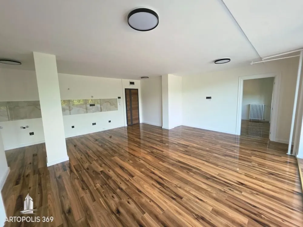 Prodaja, trosoban stan, 80m², Novi Beograd Blok 28, Novi Beograd Sve Podlokacije
