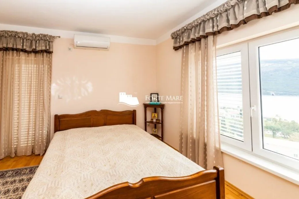 Prodaja, kuća, 225m², Kumbor, Herceg Novi