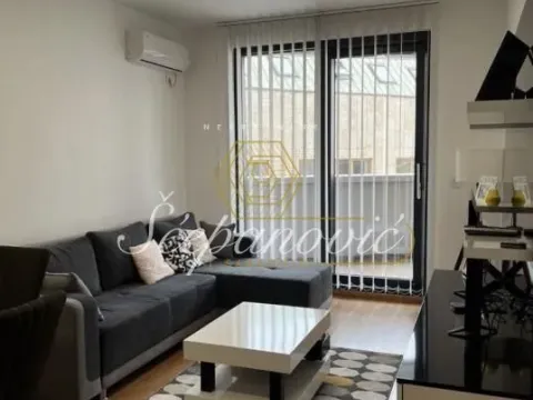 Izdavanje, dvosoban stan, 56m², Centar, Novi Sad - image 9