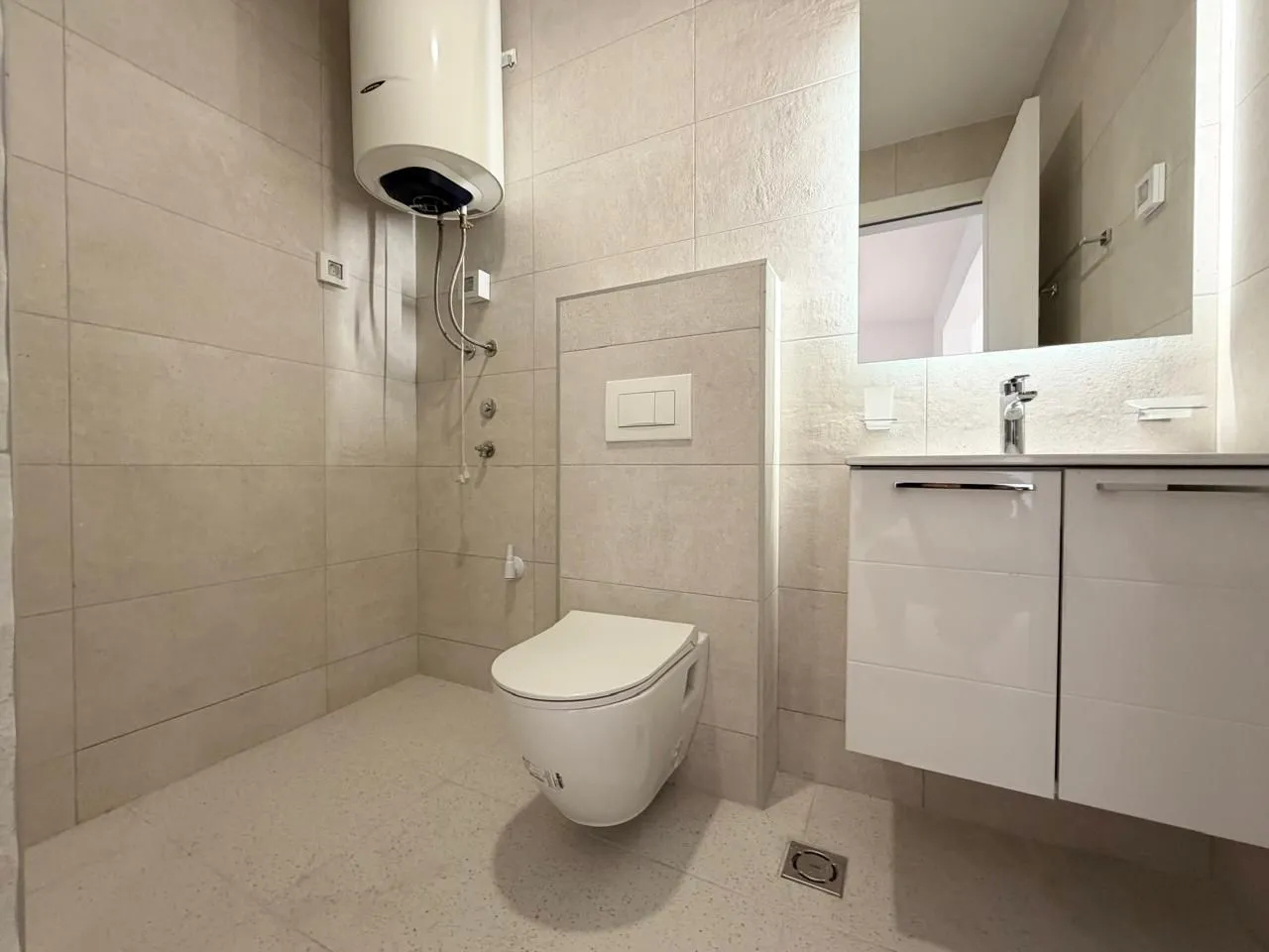 Prodaja, jednosoban stan, 46m², Stari Aerodrom, Podgorica