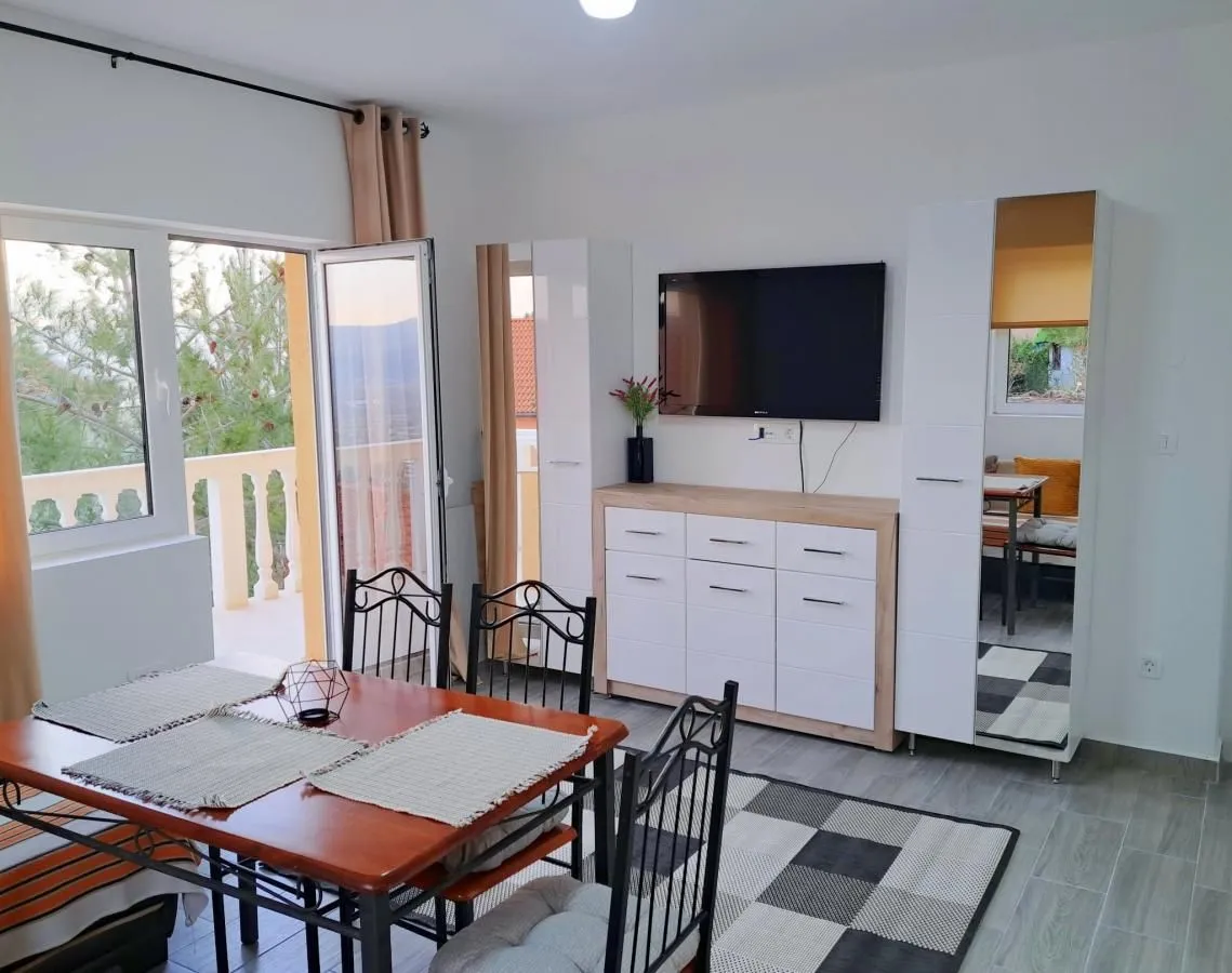 Sale, one bedroom apartment, 42m², Kavač, Kotor