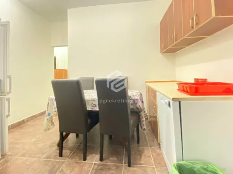 Izdavanje, dvosoban stan, 68m², Centar, Podgorica - image 4