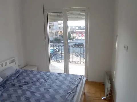 Rent, one bedroom apartment, 49m², Radanovići, Kotor - image 4