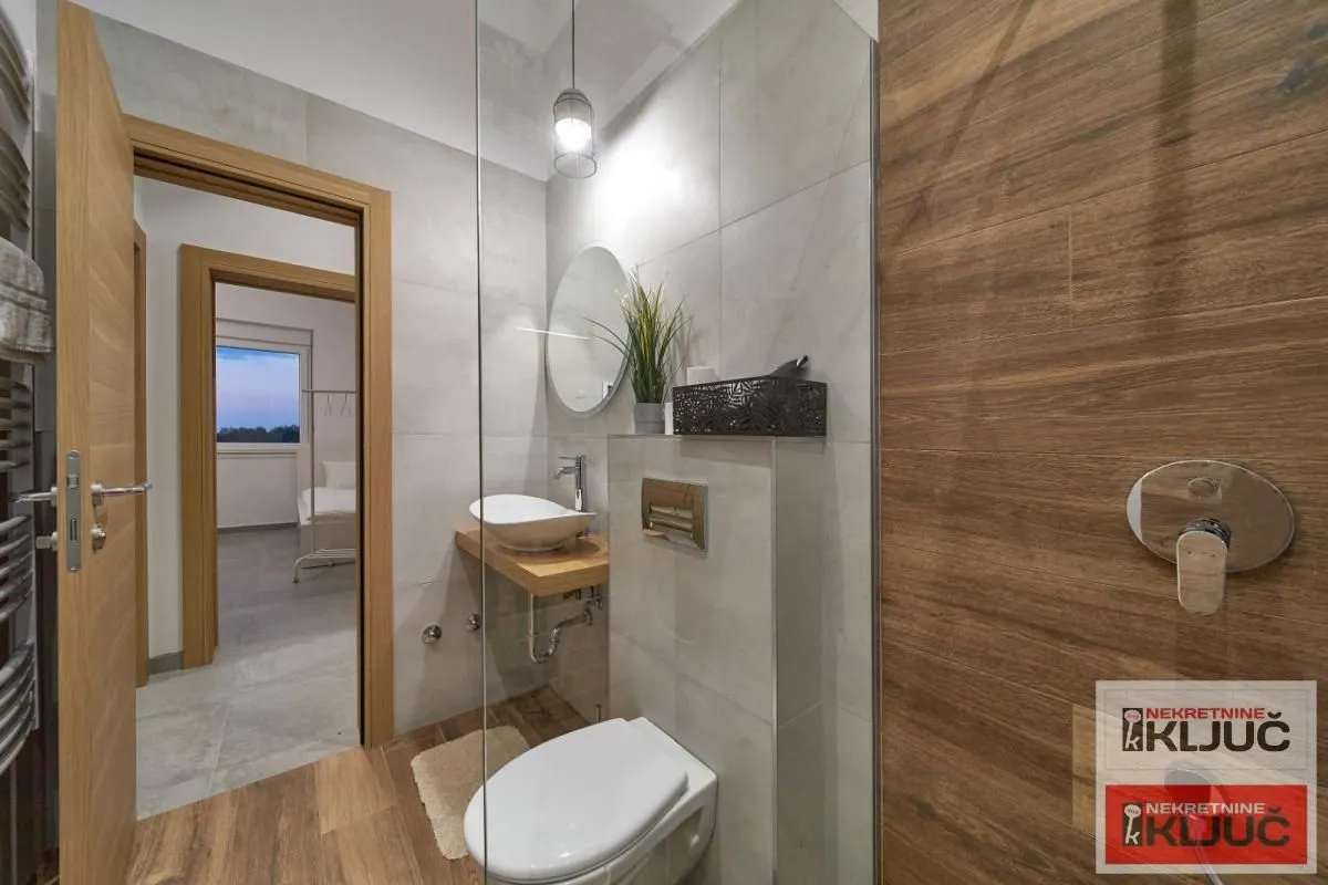 Rent, house, 300m², Sremski Karlovci, Novi Sad