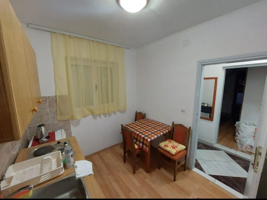 Izdavanje, stan, 42m², Budva, Crna Gora