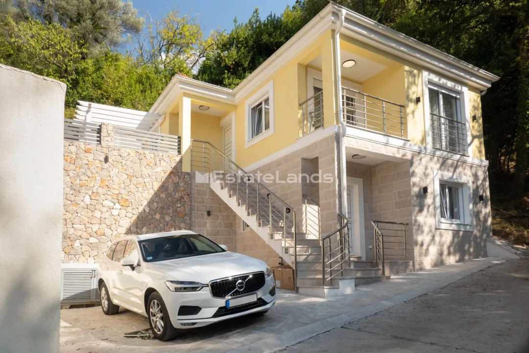 Rent, two bedroom apartment, 85m², Kalimanj, Tivat