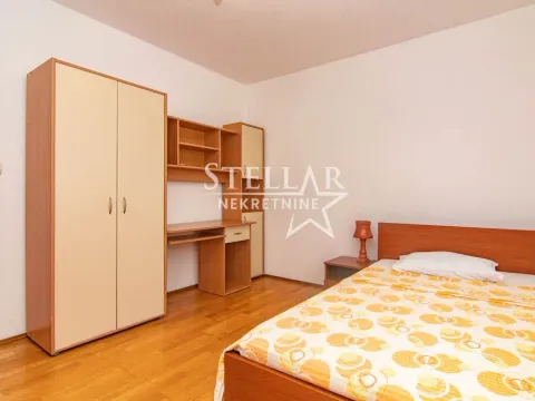 Rent, house, 220m², Tološi, Podgorica - image 20