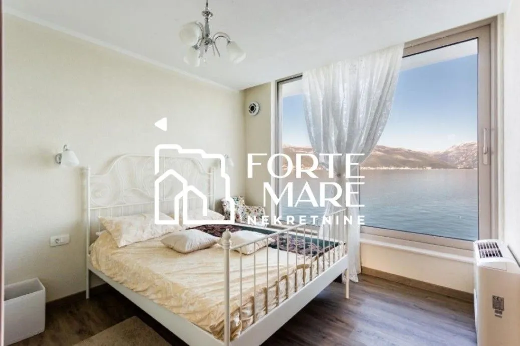 Prodaja, kuća, 240m², Krašići, Tivat