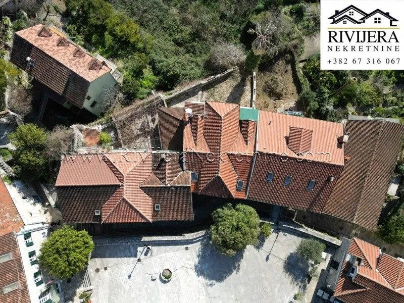 Prodaja, stan, 135m², Centar, Herceg Novi