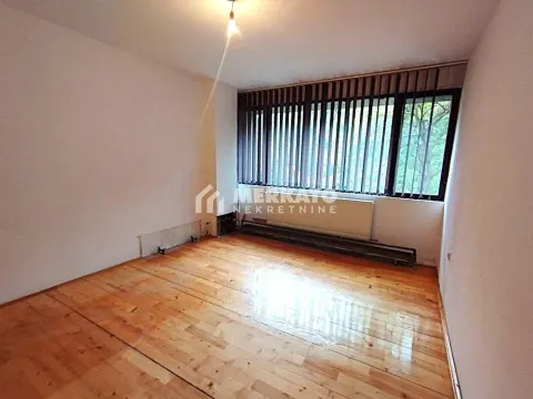 Sale, office space, 70m², Lesnina, Zrenjanin - image 11