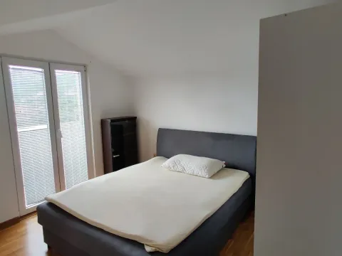 Izdavanje, jednosoban stan, 55m², Pod Kuk, Tivat - image 4