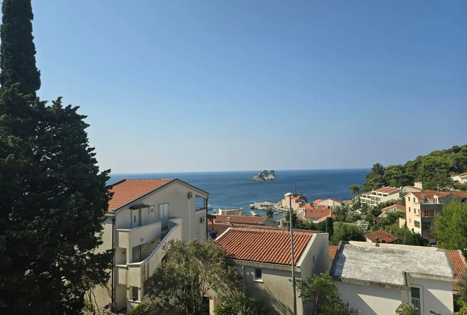 Sale, three bedroom apartment, 79m², Petrovac, Budva