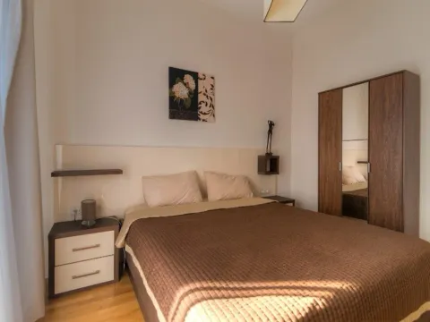 Prodaja, četvorosoban stan, 189m², Bečići, Budva - image 7