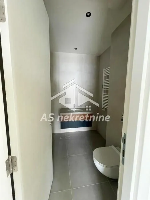 Rent, four bedroom apartment, 148m², Savski Venac, Beograd