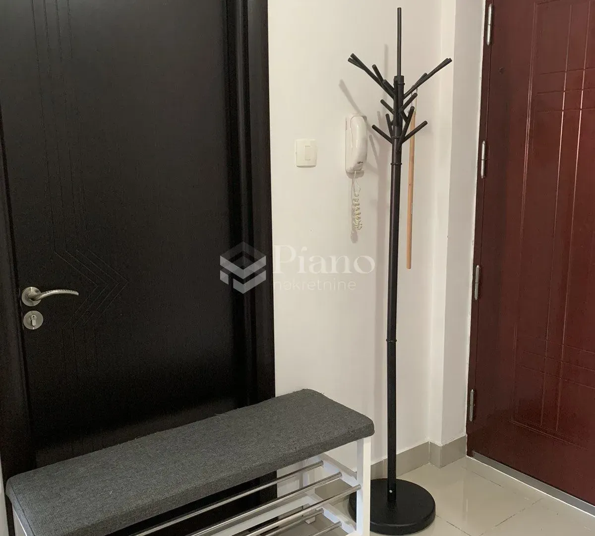 Rent, one bedroom apartment, 44m², City Kvart, Podgorica