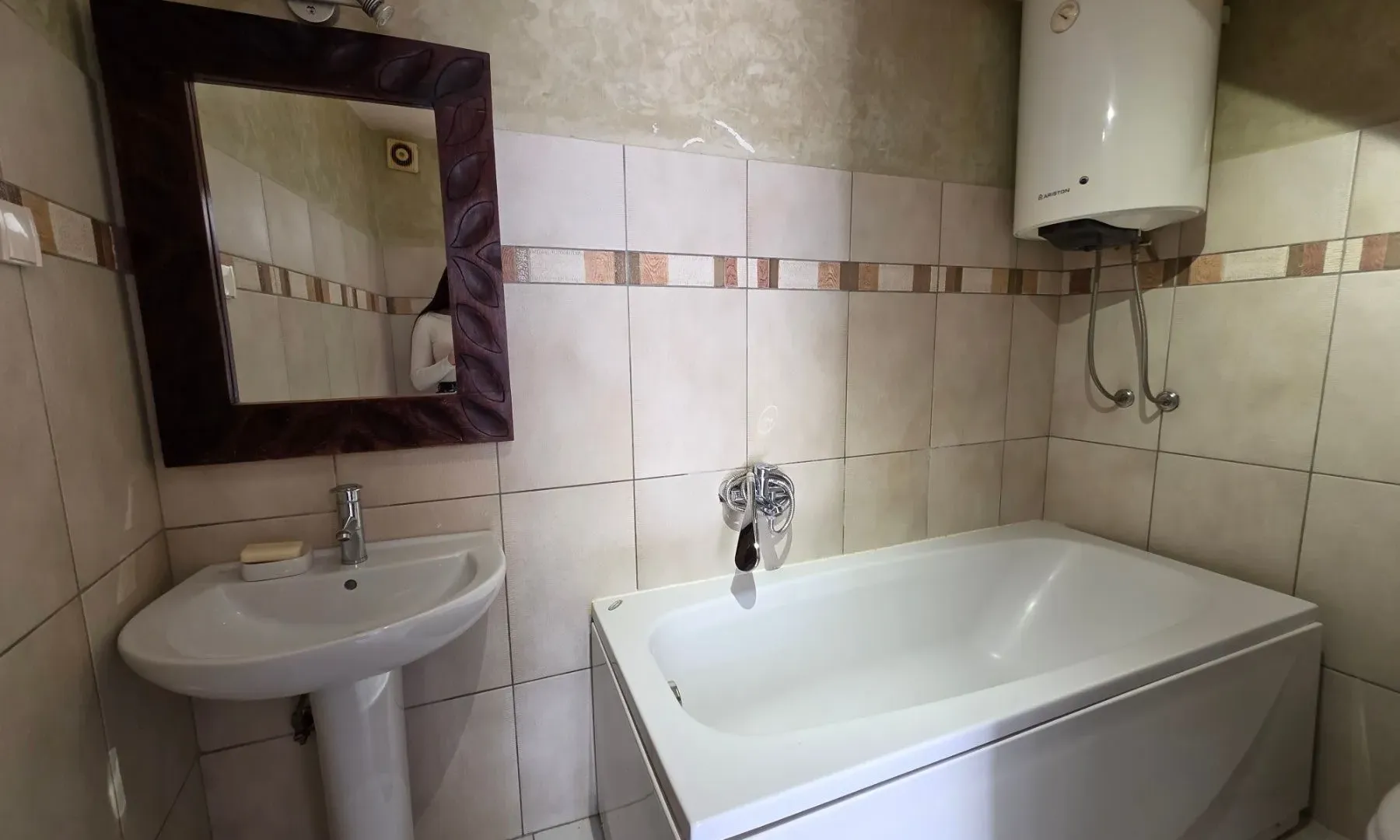 Rent, three bedroom apartment, 120m², Stari Grad, Budva
