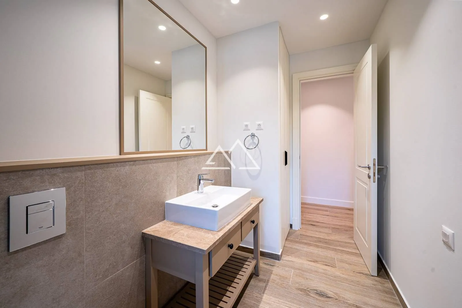 Prodaja, jednosoban stan, 65m², Luštica Bay, Tivat