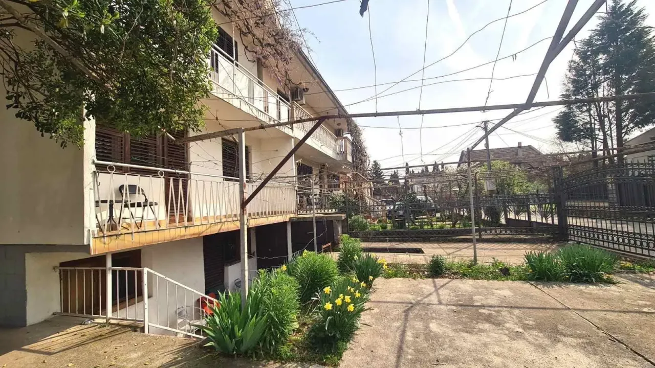 Rent, house, 60m², Tološi, Podgorica