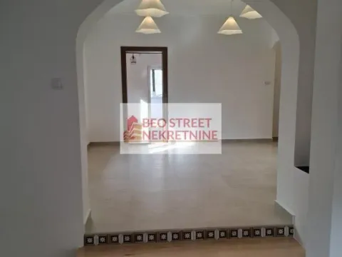 Rent, four bedroom apartment, 85m², Savski Venac, Beograd - image 11