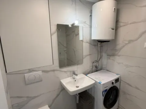 Izdavanje, jednosoban stan, 47m², Stari Aerodrom, Podgorica - image 3