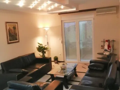 Prodaja, jednosoban stan, 55m², Prijevor, Budva