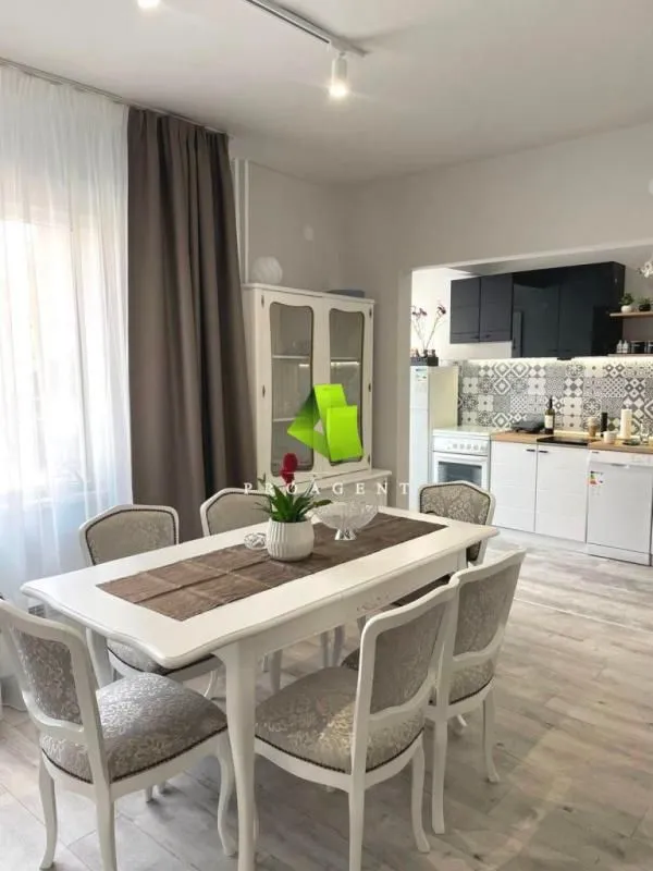 Rent, four bedroom apartment, 120m², Pantelej, Niš