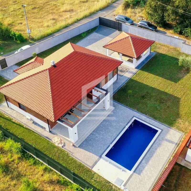 Prodaja, kuća, 200m², Podgorica, Crna Gora