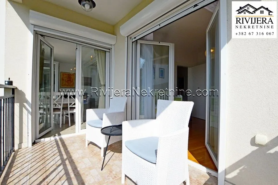 Prodaja, dvosoban stan, 70m², Baošići, Herceg Novi