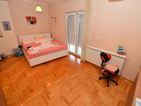 Prodaja, kuća, 760m², Višnjica, Palilula Sve Podlokacije - image 6