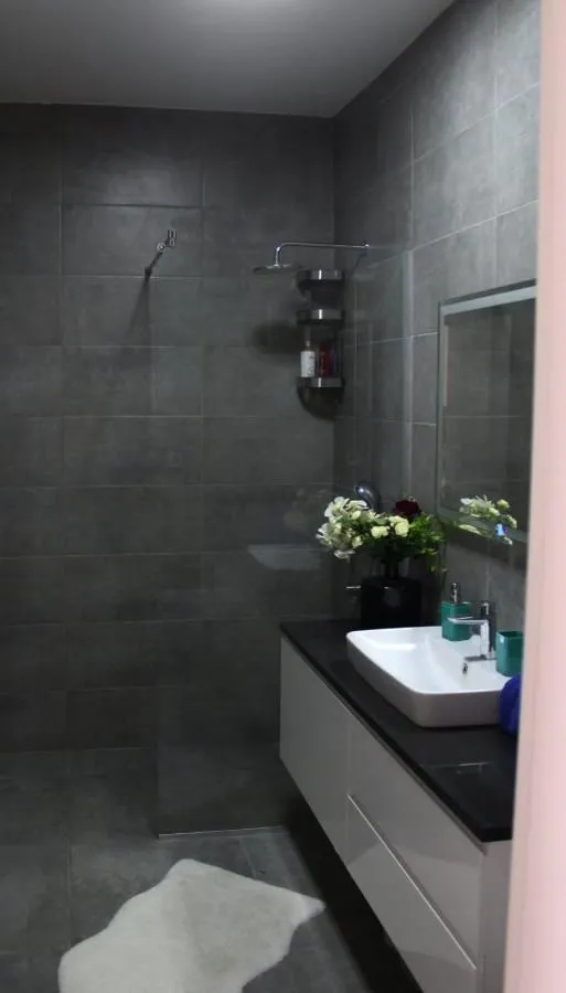 Prodaja, jednosoban stan, 50m², Tivat, Crna Gora