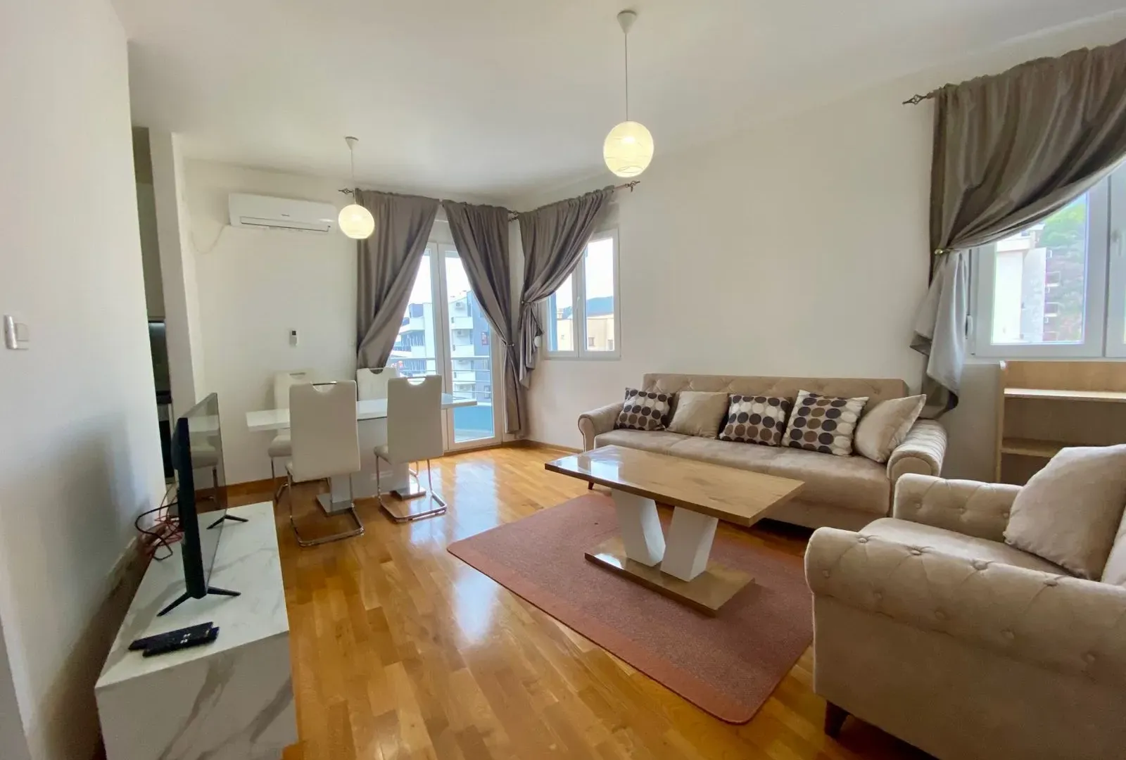 Sale, two bedroom apartment, 58m², Bečići, Budva