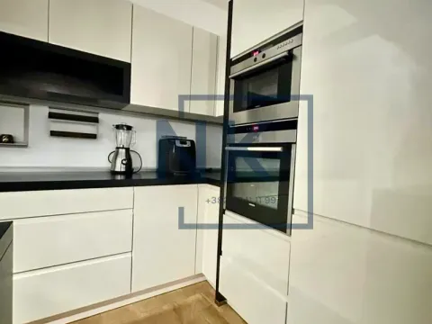 Izdavanje, jednosoban stan, 64m², City Kvart, Podgorica - image 4