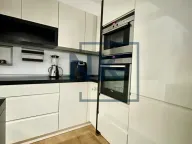 Izdavanje, jednosoban stan, 64m², City Kvart, Podgorica - image 4